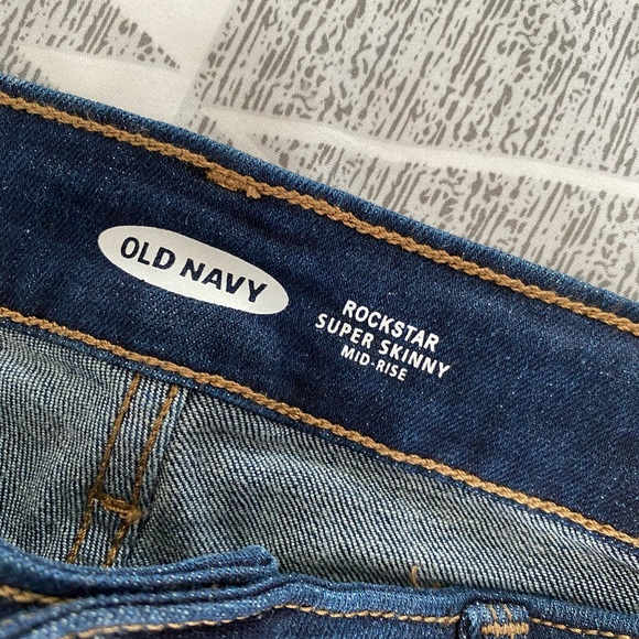 Old Navy Rockstar Jeans - Picture 3 of 4